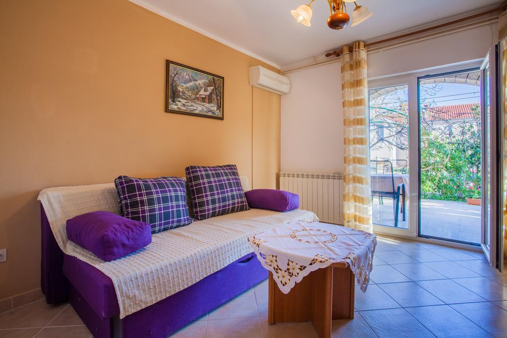 Apartments Tatjana ツレス エクステリア 写真