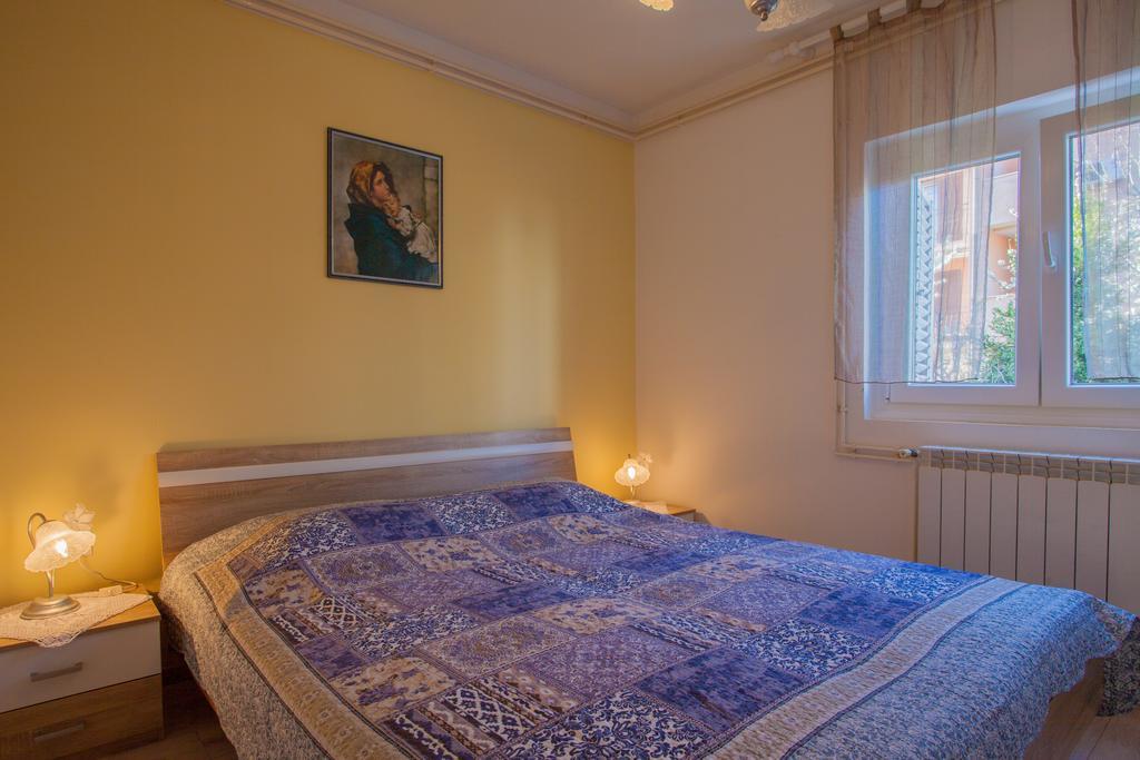 Apartments Tatjana ツレス エクステリア 写真