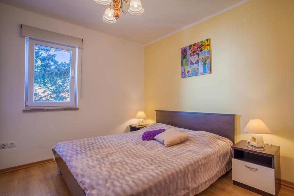 Apartments Tatjana ツレス エクステリア 写真